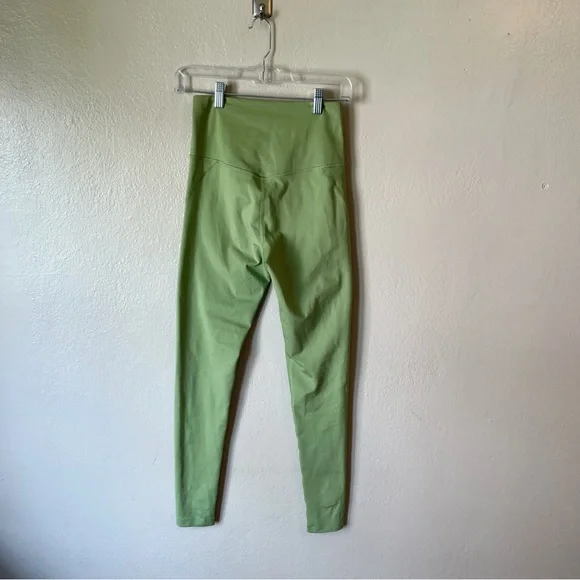 Girlfriend Collective #4007 Mantis Green High Rise Leggings - Picture 3 of 6